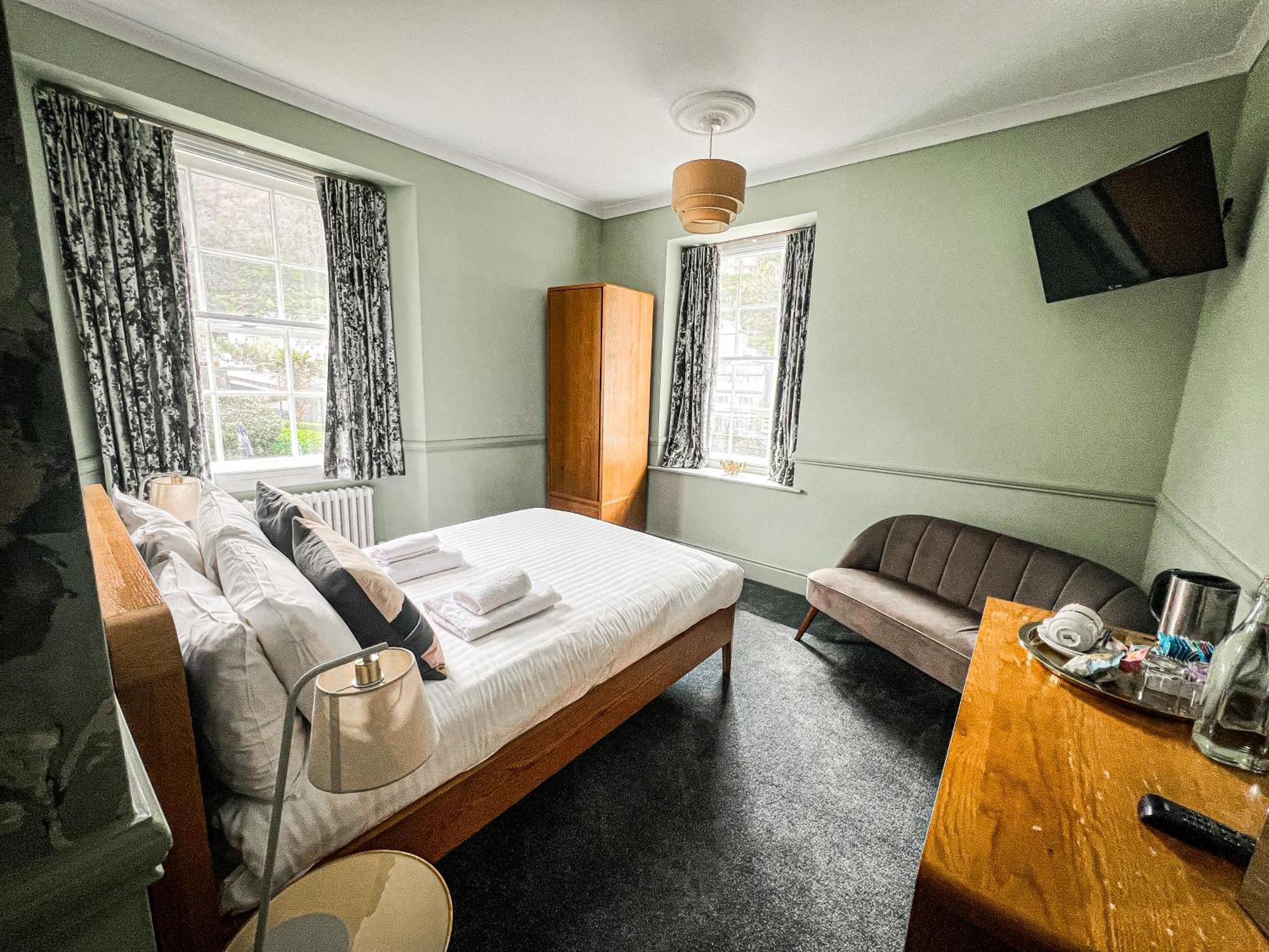 Rock House Hotel Линтън Екстериор снимка