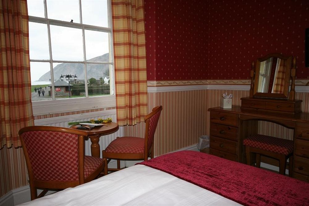 Rock House Hotel Линтън Екстериор снимка